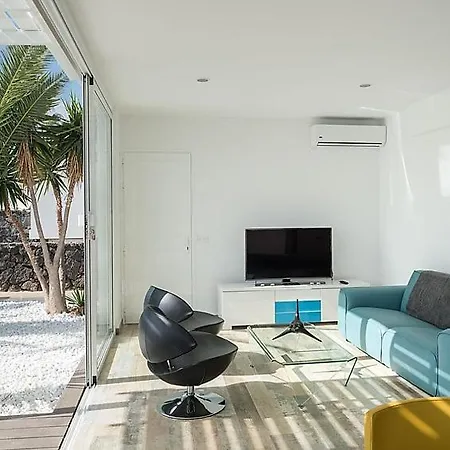 Playa Blanca Sleeps 6 Pool Air Con Wifi Hébergement de vacances Playa Blanca (Lanzarote)