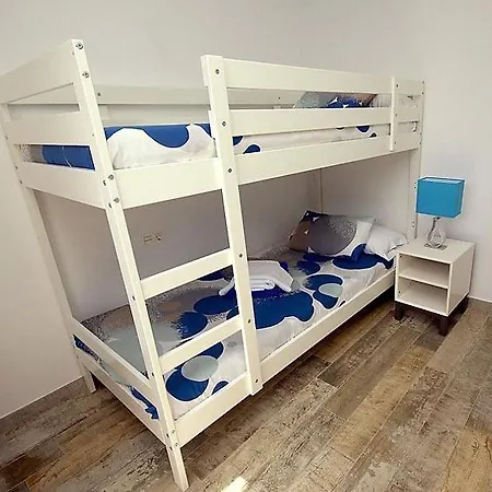 Playa Blanca Sleeps 6 Pool Air Con Wifi